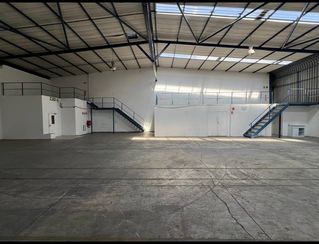 661M² WAREHOUSE TO LET IN STRIJDOMPARK